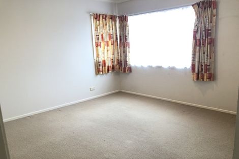 Photo of property in 1 Arrathorne Place, Northpark, Auckland, 2013