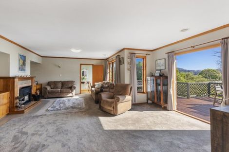 Photo of property in 98 Manuka Street, Stokes Valley, Lower Hutt, 5019