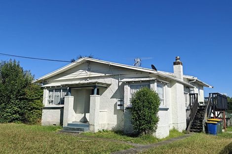 Photo of property in 2/84 Lynwood Road, New Lynn, Auckland, 0600