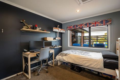 Photo of property in 24 Ainslee Street, Highlands Park, New Plymouth, 4312