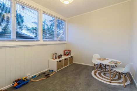 Photo of property in 38 Victory Road, Laingholm, Auckland, 0604