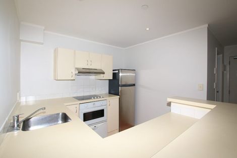 Photo of property in 6a/30 Westward Ho, Glen Eden, Auckland, 0602