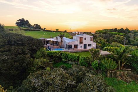 Photo of property in 11 Cameron Town Road, Pukekohe, 2678