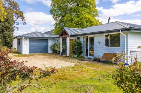 Photo of property in 1231 Queen Charlotte Drive, Linkwater, Picton, 7281