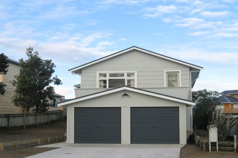 Photo of property in 10 Babbacombe Avenue, Otaki Beach, Otaki, 5512