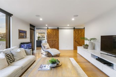 Photo of property in 317 Beach Road, Campbells Bay, Auckland, 0630