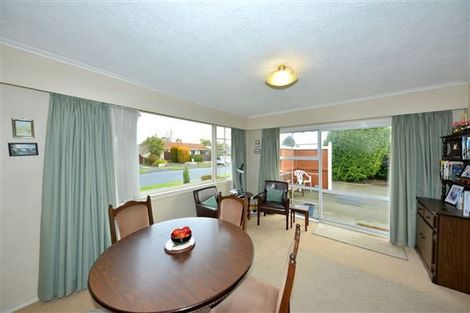 Photo of property in 14 Rosedale Place, Avonhead, Christchurch, 8042