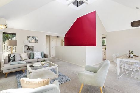 Photo of property in 48 Tio Tio Road, Miramar, Wellington, 6022