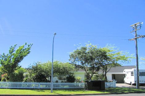 Photo of property in 5 Charles Street, Riverdale, Gisborne, 4010