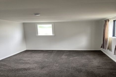 Photo of property in 32 Glamis Avenue, Strathmore Park, Wellington, 6022