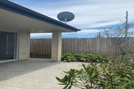 Photo of property in 1 Howden Lane, Golflands, Auckland, 2013
