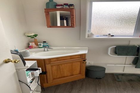 Photo of property in 17 Haslett Place, Upper Riccarton, Christchurch, 8041