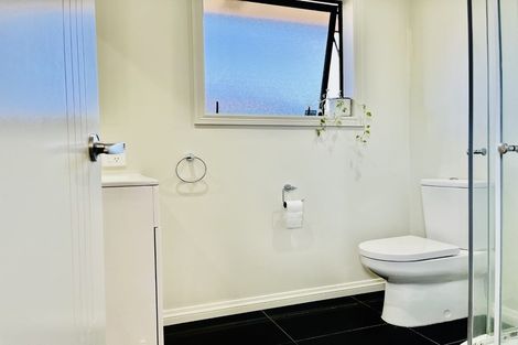 Photo of property in 32 Laurie Avenue, Papakura, 2110