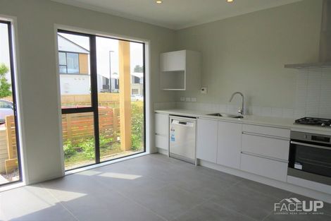 Photo of property in 28 Pukewhero Rise, Westgate, Auckland, 0614