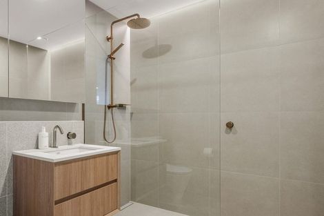 Photo of property in 16 Advance Terrace, Arrowtown, 9302