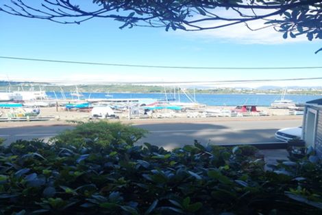 Photo of property in 458 Evans Bay Parade, Hataitai, Wellington, 6021