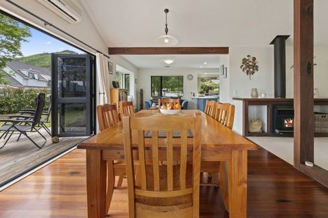 Photo of property in 7-9 Shotover Grove, Waikanae, 5036