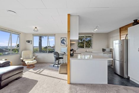 Photo of property in 1/17 Grenadine Place, Unsworth Heights, Auckland, 0632