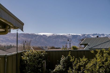 Photo of property in 28 Matthews Crescent, Cromwell, 9310