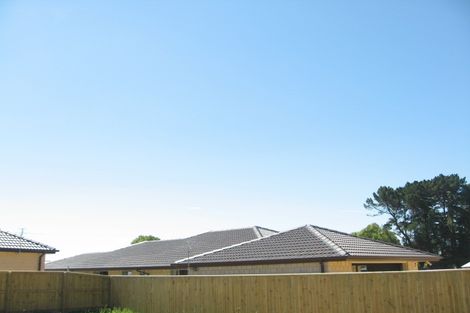 Photo of property in 35 Pentonville Close, Westmorland, Christchurch, 8025
