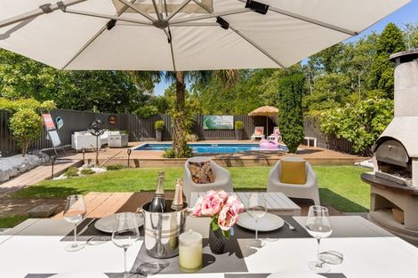 Photo of property in 11 Herbert Drive, Whangamata, 3620