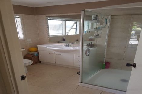 Photo of property in 8 Himalaya Drive, Half Moon Bay, Auckland, 2012