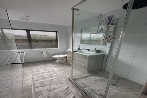 Photo of property in 16a Brian Crescent, Stanmore Bay, Whangaparaoa, 0932