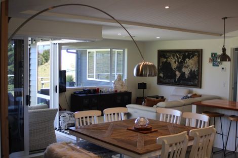 Photo of property in 204 Eskridge Drive, Eskdale, Napier, 4182