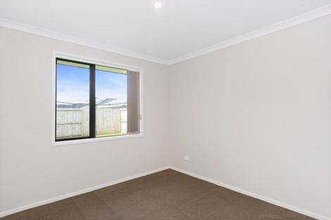 Photo of property in 19 Batty Street, Papamoa Beach, Papamoa, 3118