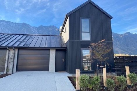 Photo of property in 7 Mulholland Drive, Jacks Point, 9371