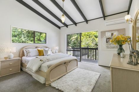 Photo of property in 69 Rosecamp Road, Beach Haven, Auckland, 0626