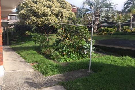 Photo of property in 3/6 East Coast Road, Milford, Auckland, 0620