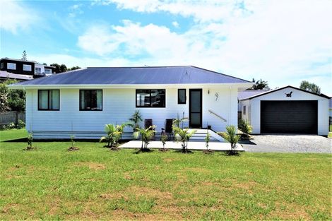 Photo of property in 9 Meenas Place, Cable Bay, 0420