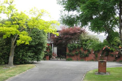 Photo of property in 9 Felstead Place, Avonhead, Christchurch, 8042