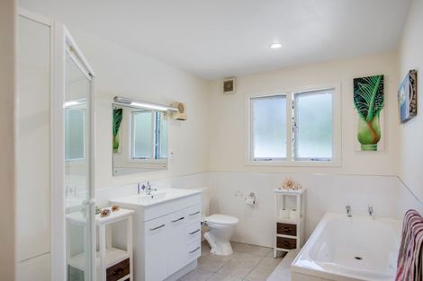 Photo of property in 8 Lacebark Lane, Waipapa, 0230