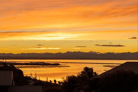 Photo of property in 102 Brooklands Road, Atawhai, Nelson, 7010