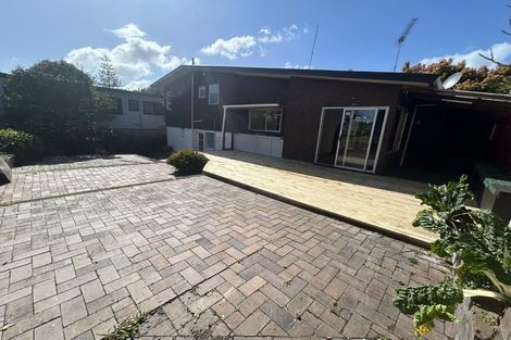 Photo of property in 19 South Lynn Road, Titirangi, Auckland, 0604