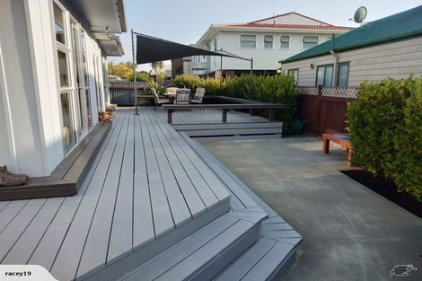 Photo of property in 24 Salisbury Avenue, Terrace End, Palmerston North, 4410