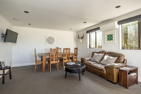 Photo of property in 50 Trafalgar Street, Maori Hill, Timaru, 7910