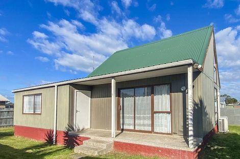 Photo of property in 84b Manuka Street, Castlecliff, Whanganui, 4501