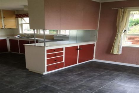 Photo of property in 10 Boler Place, New Lynn, Auckland, 0600