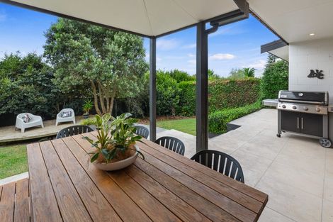 Photo of property in 25 Mayfair Crescent, Mairangi Bay, Auckland, 0630