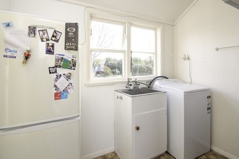 Photo of property in 25 Ihle Street, Terrace End, Palmerston North, 4410