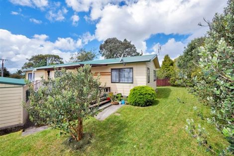 Photo of property in 6 Don Buck Road, Massey, Auckland, 0614