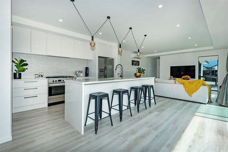 Photo of property in 13 Forge Close, Halswell, Christchurch, 8025