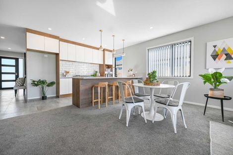 Photo of property in 2/28 Tokerau Drive, Rototuna North, Hamilton, 3210