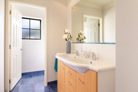 Photo of property in 10 Clansman Terrace, Gulf Harbour, Whangaparaoa, 0930