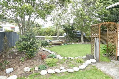 Photo of property in 7 Greenfield Street, Hector, 7822