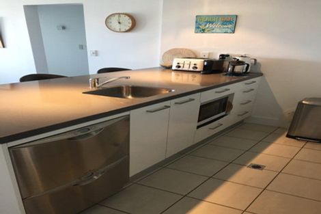 Photo of property in The Capital, 14/370 Oriental Parade, Oriental Bay, Wellington, 6011