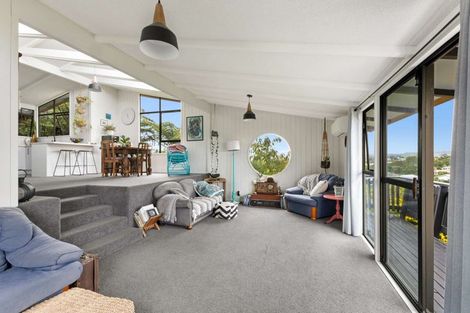 Photo of property in 6 Crownhill Street, Spotswood, New Plymouth, 4310
